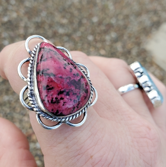 New Pink Thulite 925 Silver Ring. - Picture 9 of 14